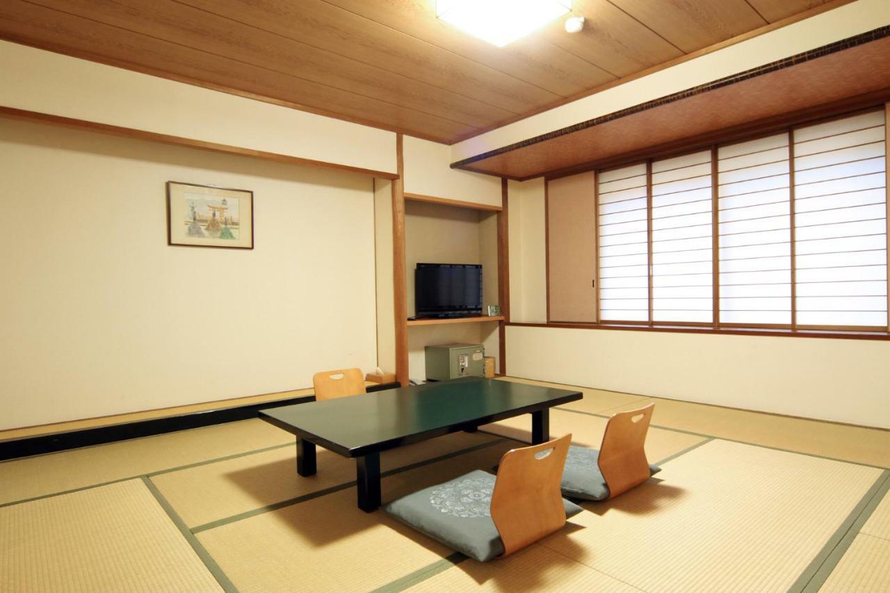 Miyajima Hotel Makoto Hatsukaichi Exterior photo